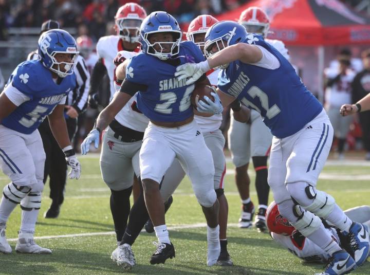 Photos of Detroit Catholic Central vs. East Kentwood in a D1 football state semifinal