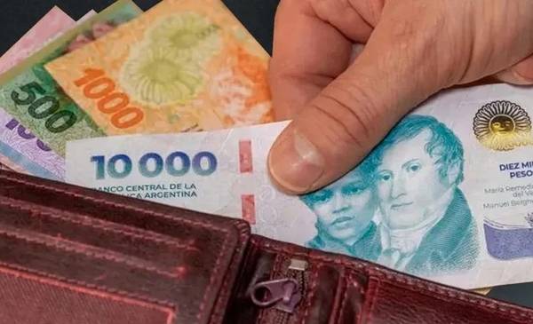 Gobierno definirá el aumento del Salario Mínimo Vital y Móvil por decreto