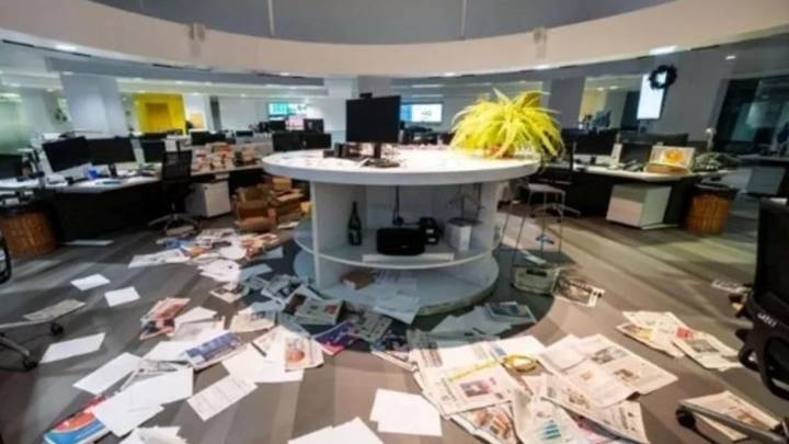 Italia: activistas pro Palestina asaltaron y destrozaron la redacción de un diario en Turín