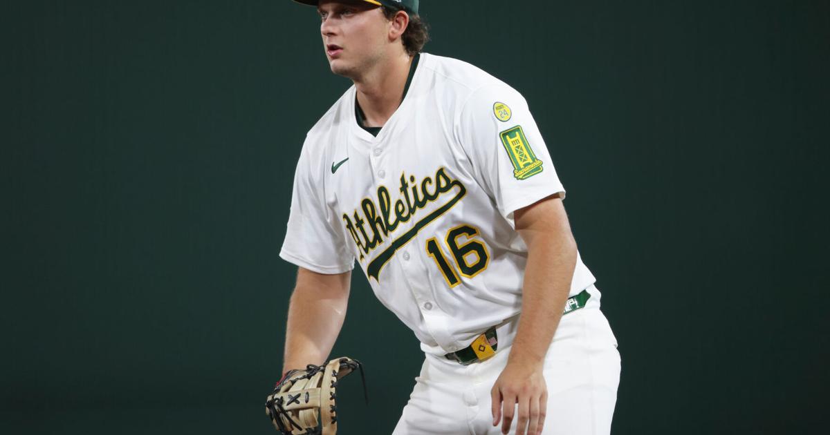 Athletics 1B Nick Kurtz wins AL Rookie of the Year award, Braves C Drake Baldwin wins NL honor