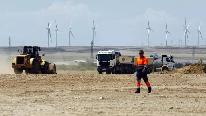 “Es un proceso temporal”: CATL justifica la llegada de 2.000 trabajadores chinos para arrancar la gigafactoría de Zaragoza