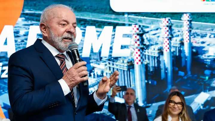 Lula da Silva despliega ayuda humanitaria tras devastador tornado en el sur de Brasil