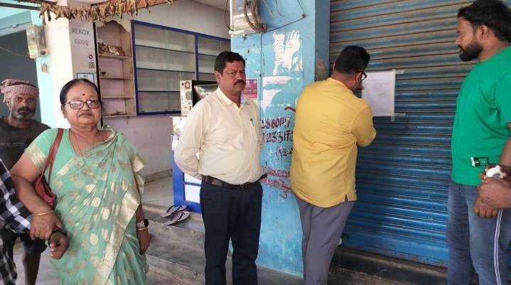 Odisha: Six illegal clinics sealed in Gunupur after raids