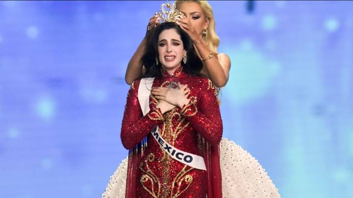 Mexico’s bullied pageant contestant gets payback by capturing Miss Universe crown