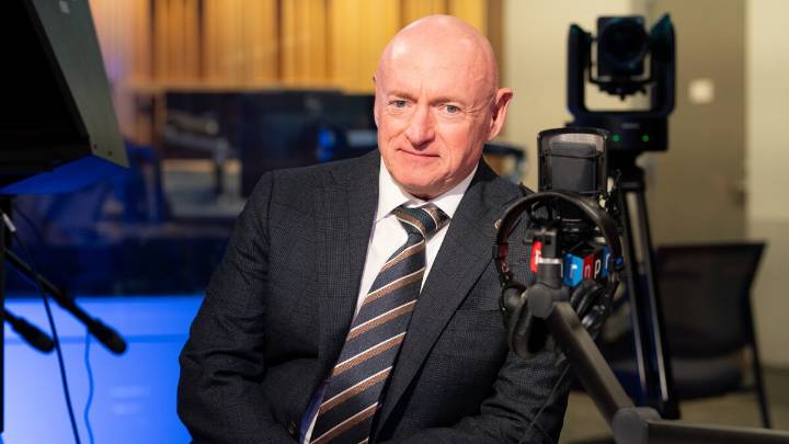 Sen. Mark Kelly responds to Pentagon investigation