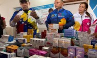 Distribuyen medicamentos y útiles escolares en Guayana Esequiba