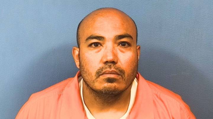 Arrestan a hispano por disparar contra la policía de Illinois y herir a un oficial