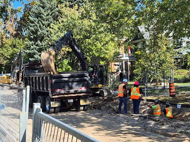 King Street West reconstruction project brings more lane closures