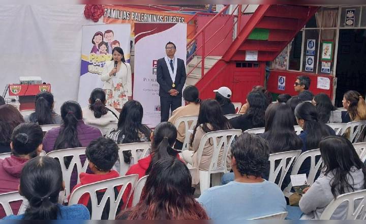 Jueces del Módulo Penal de Violencia capacitan a padres de familia sobre delitos sexuales