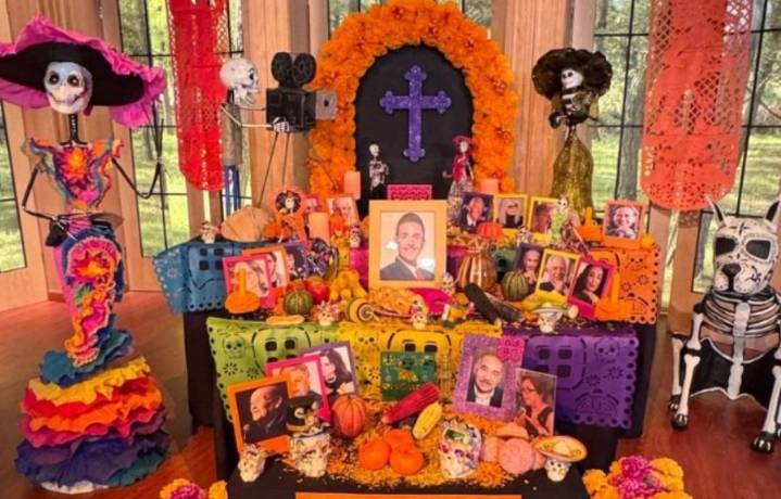 Silvia Pinal, Daniel Bisogno y otros íconos reciben tributo en ofrendas