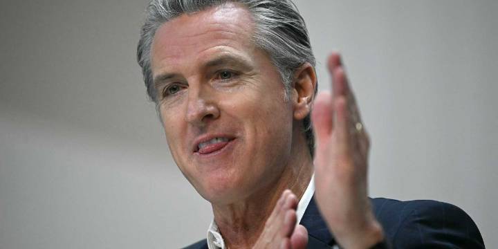 Newsom's former chief of staff arrested on political corruption charges