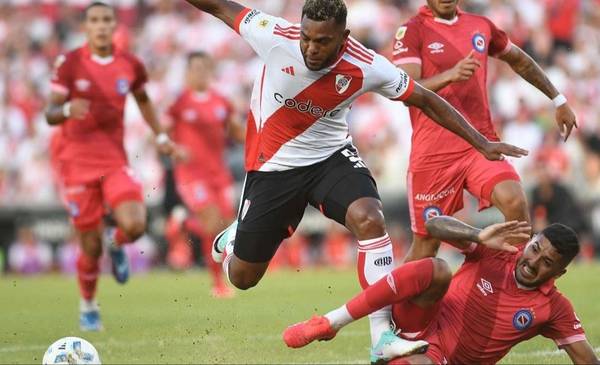 El mano a mano de River con Argentinos Juniors para ingresar a la Libertadores