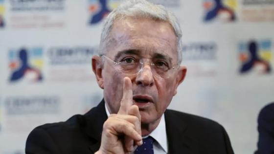 Uribe advierte riesgo de bombardeos por "albergar terroristas"