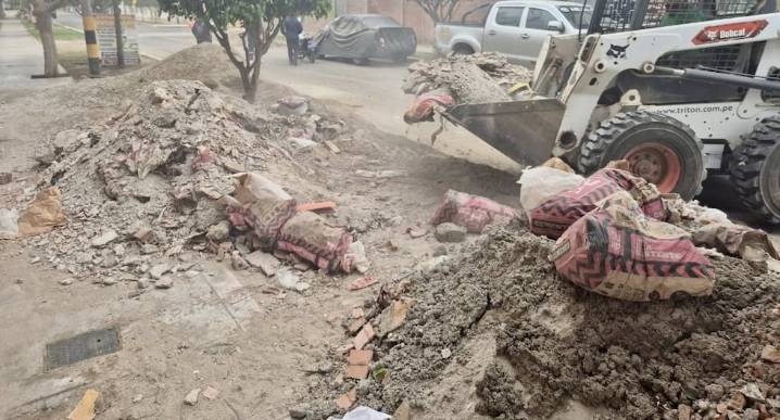 Pisco: recuperan vías públicas en el sector de Santa Cruz, en Paracas