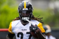 Pittsburgh Steelers bring back former Eagles running back