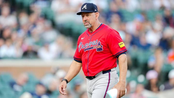 Braves promote longtime bench coach Walt Weiss to lead team