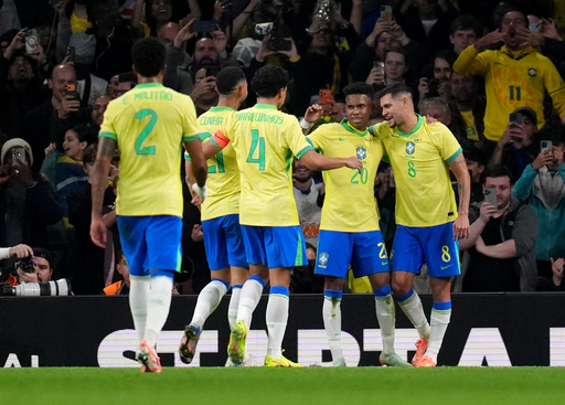 Estevao y Casemiro dan triunfo a Brasil en amistoso ante Senegal
