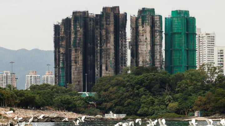 Hong Kong acusa a un estudiante de sedición por exigir responsabilidades por el incendio