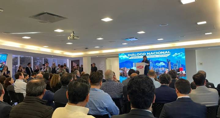 Se reúnen Morena y la IP de NL para impulsar inversiones