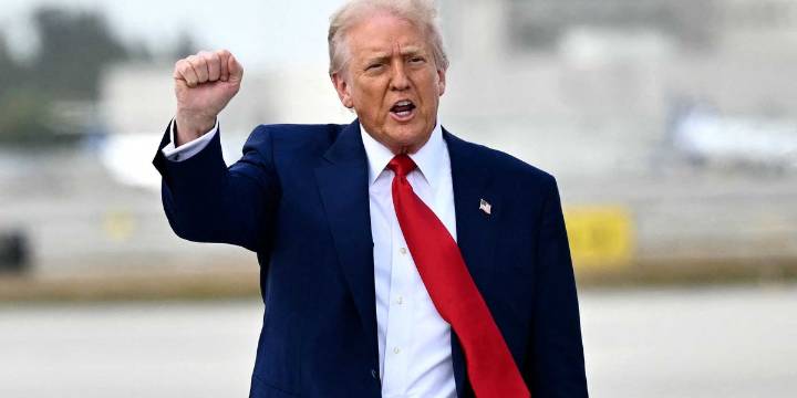 Trump officially ends 'pathetic' Democrats' record