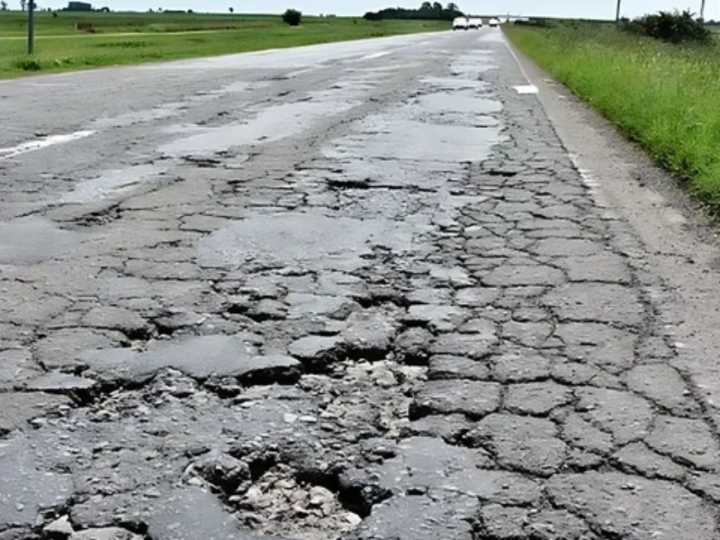 Advierten que 30 de 40 mil kilómetros de rutas necesitan mantenimiento “urgente”