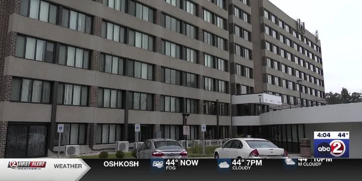 Green Bay Housing Authority celebrates renovations to Mason Manor