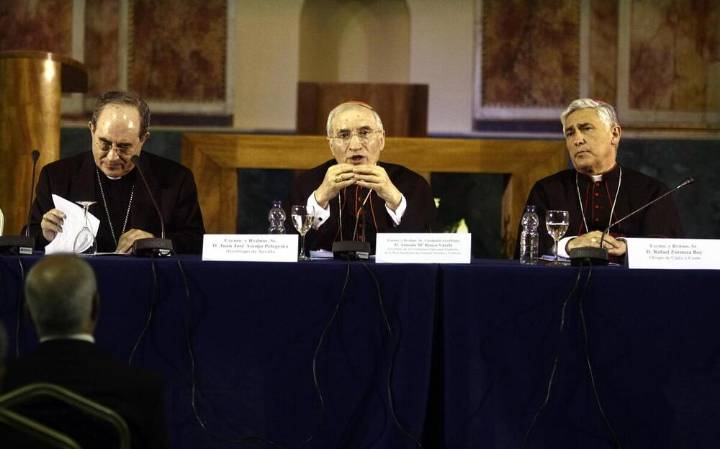 El obispo de Cádiz niega las acusaciones de pederastia