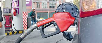 Luis Lema denuncia desvío millonario de $us 2.687 millones por combustibles en YPFB