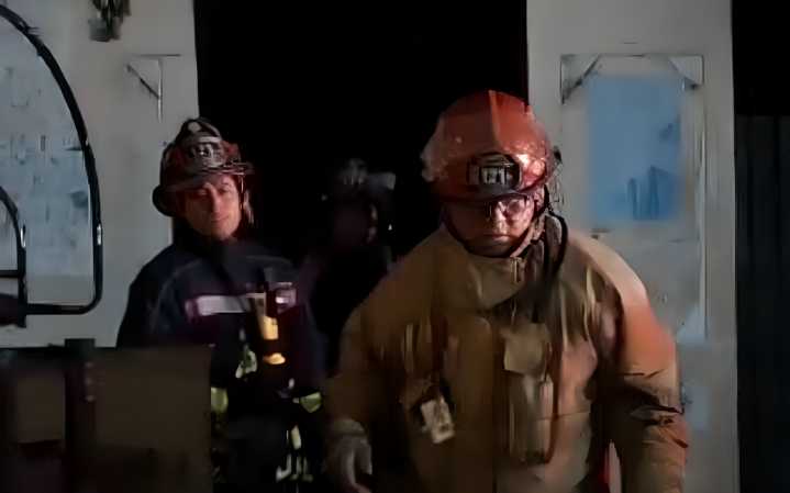 Anciana que vendía caramelos MUERE ATRAPADA EN INCENDIO causado por velas encendidas