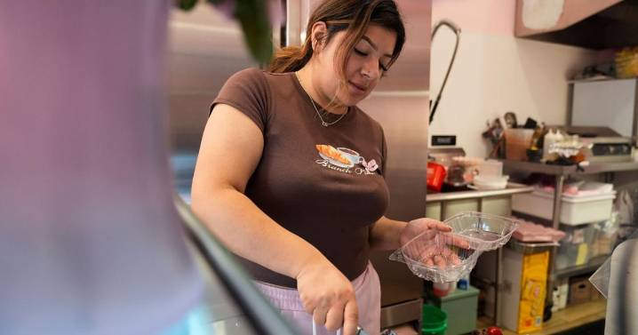 Aftermath of Chicago's intense immigration crackdown leaves lawsuits, investigations and anxiety