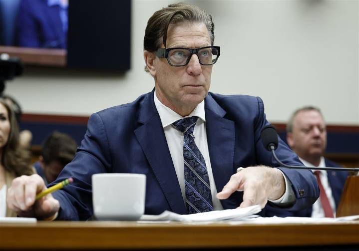 FEMA chief steps down as Trump administration prepared to oust him