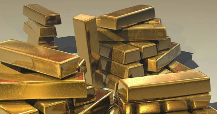 Gold Prices Drop For Third Week As Dollar Gains; Fed Remarks Curb Safe