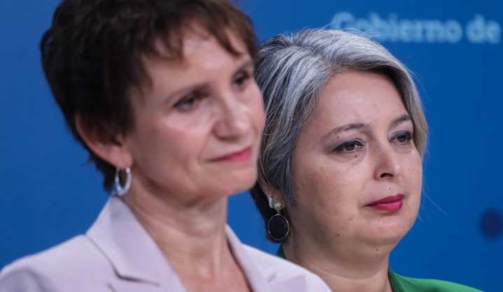 Tohá advierte por influencia de Parisi, luego de que este invitara a Jara a su podcast: “Va a hacer bailar a todos a su ritmo”