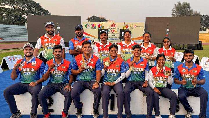 Indian archers stranded in Dhaka for almost 10 hours after post