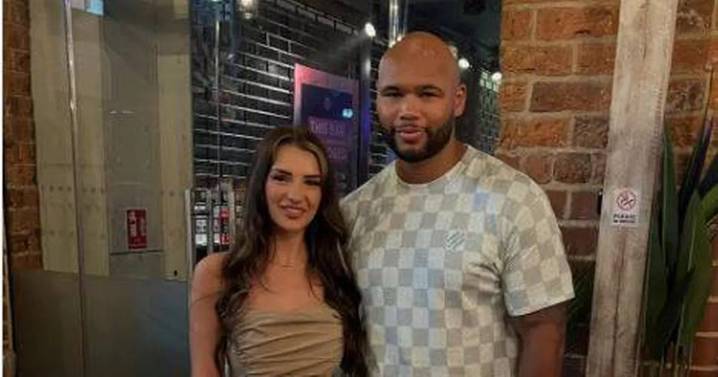 Frazer Clarke left girlfriend unimpressed with 'embarrassing' moment in a car park