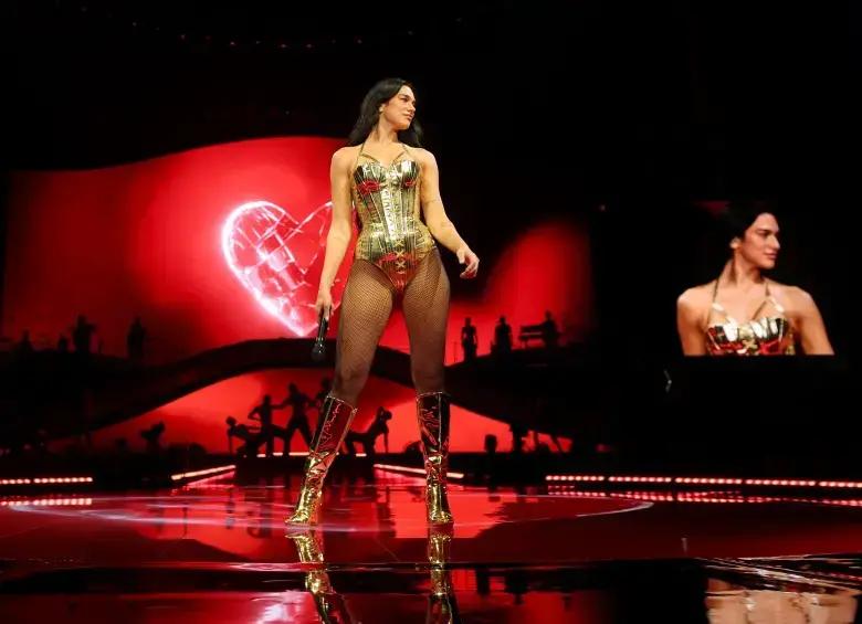 Video | Se filtró la canción local que cantaría Dua Lipa en Bogotá: escuche el ensayo del concierto
