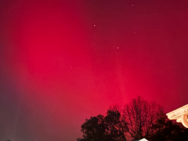 PHOTOS: Northern lights seen over East Tennessee