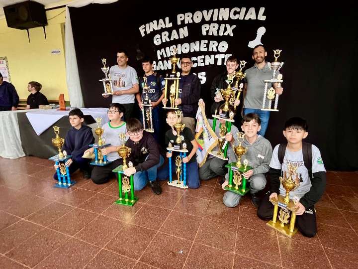 Oberá se destacó en la Final del Prix Provincial de Ajedrez 2025 disputada en San Vicente