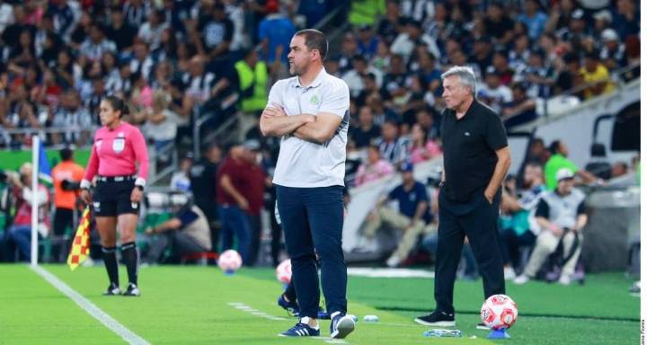 América: Jardine explota contra el arbitraje tras derrota en Monterrey