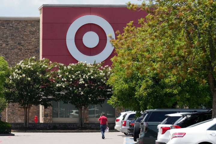 Target announces it will cut prices on 3,000 food, beverage and household essentials