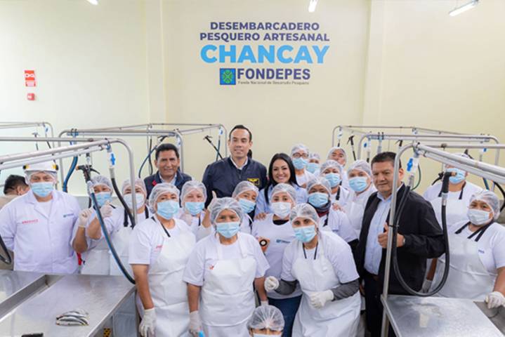Fondepes inaugura desembarcadero mejorado en Chancay y otorga más de S/300 mil en créditos