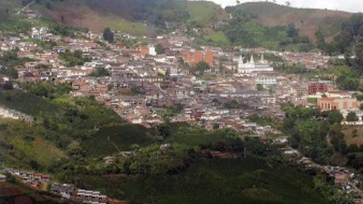 ¡Crece la ola de violencia en Antioquia! Dos policías fueron asesinados en ataque armado en Betulia