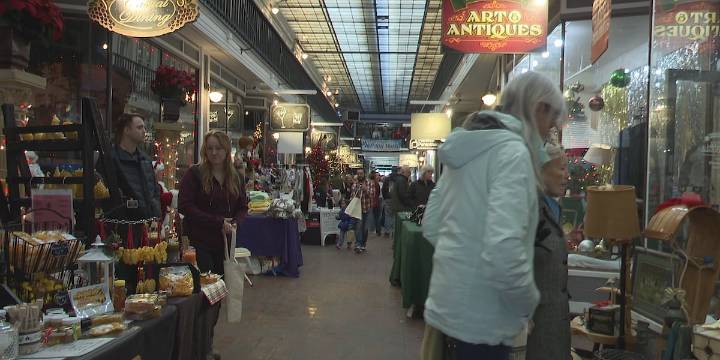 Small Business Saturday brings out local shoppers in Watertown