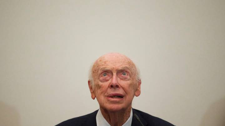 James Watson, who co-discovered DNA double helix, dies at 97