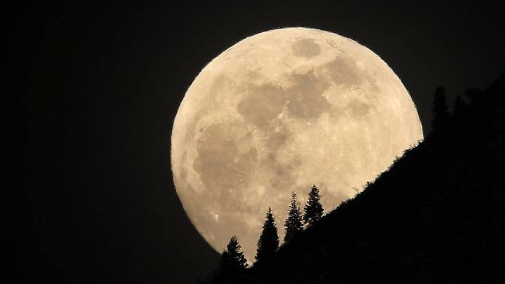 Here’s how to see the brightest supermoon of the year