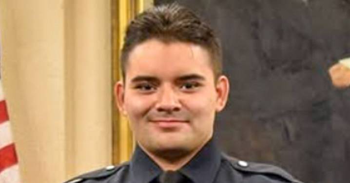 Suspect kills Florida sheriff's deputy with his own weapon during traffic stop, police say