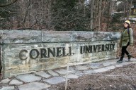La Universidad de Cornell se doblega ante la presión del gobierno y opta por aceptar un millonario acuerdo
