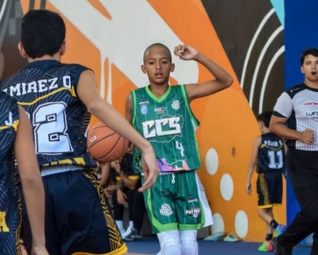 Caracas triunfó y sigue en la carrera por el cetro del apartado U