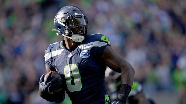 DeMarcus Lawrence wins second career NFC defensive player of the week award