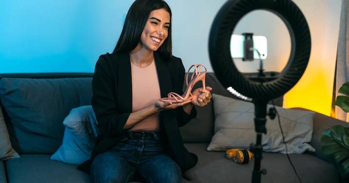 CDMX regulará a influencers: castigarán fake news y publicidad engañosa